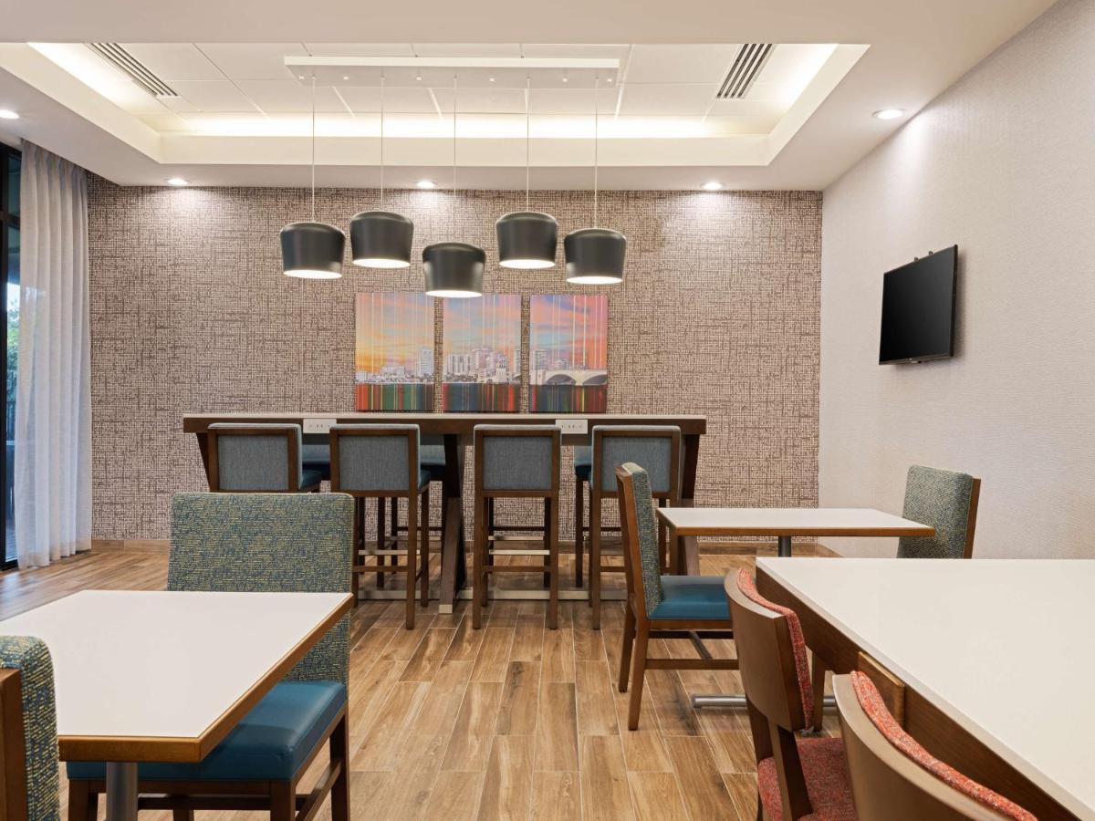 Hampton Inn West Palm Beach-Florida Turnpike Century Village  Exterior foto